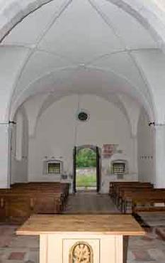 Chiesa di Sant′Emerenziana - interno