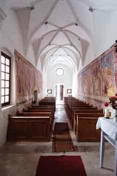 Chiesa di Santa Lucia Vergine e Martire - interno